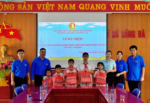 Hoạt động chào mừng kỷ niệm 83 năm Ngày thành lập Đội TNTP Hồ Chí Minh (15/5/1941-15/5/2024)